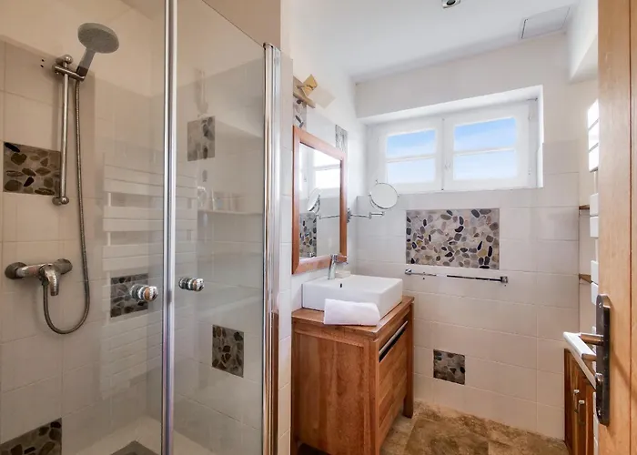 Maison Pour 10, Acces Direct A La