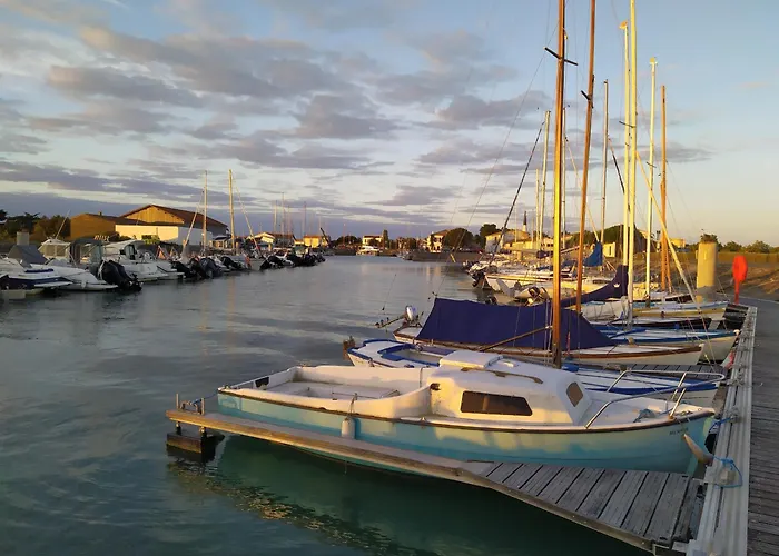 Maison Pour 10, Acces Direct A La Сasa de vacaciones